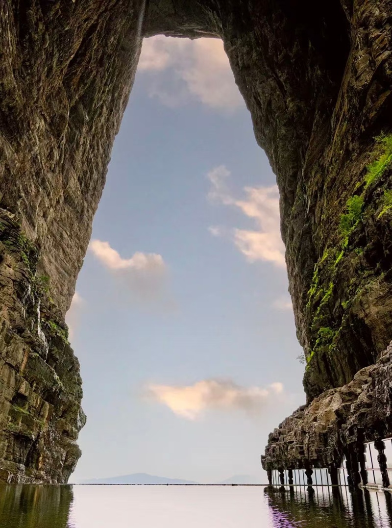 Tianmen Mountain natural cave arch Heaven's Gate view